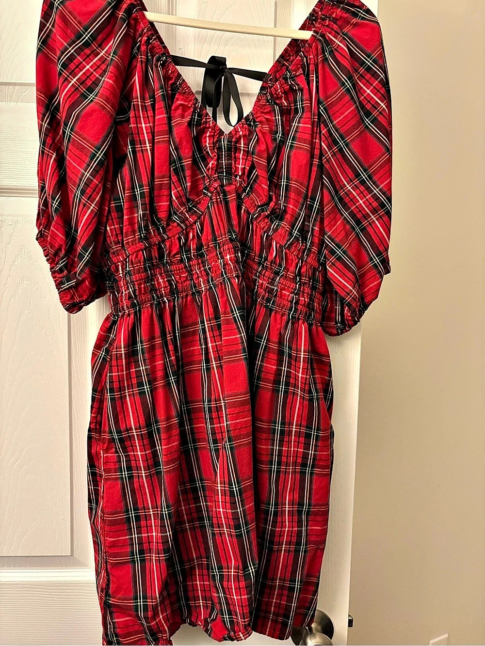 Old Navy Plaid Midi Dress in Red & Black Like New